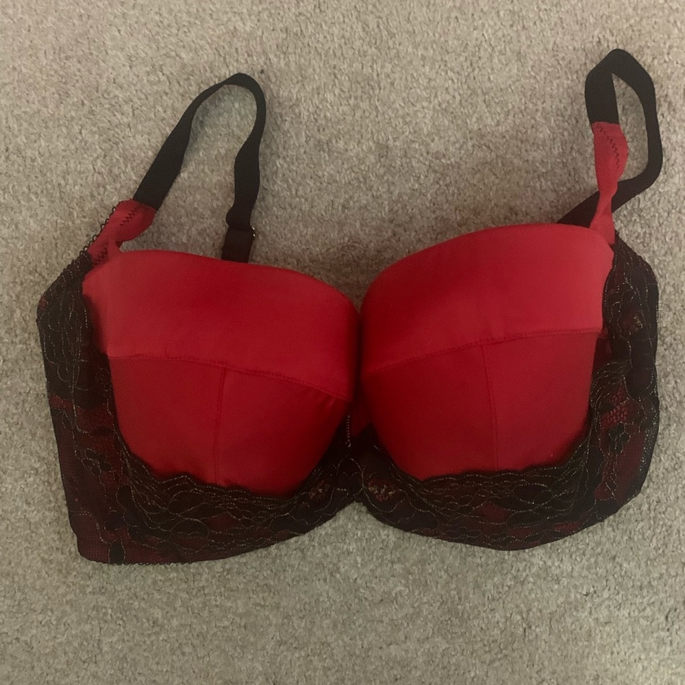Red Figleaves bra